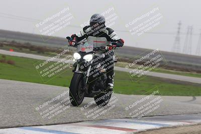 media/Nov-30-2025-TrackDaz (Sun) [[d8b22663df]]/B Group/Session 5 (Wheelie Bump)/